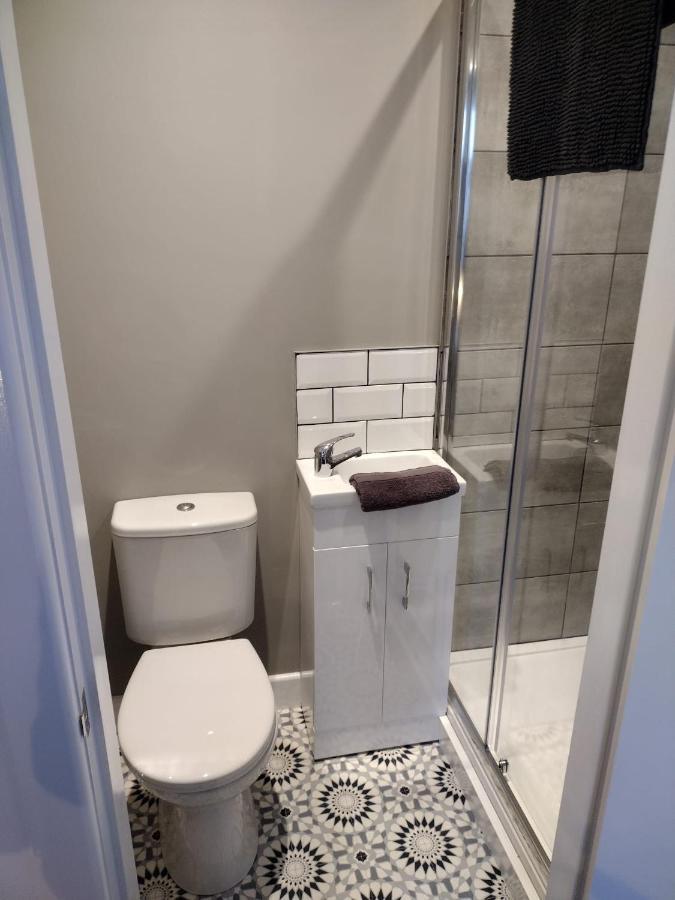 Printer'S Apartment Понтифракт Екстериор снимка
